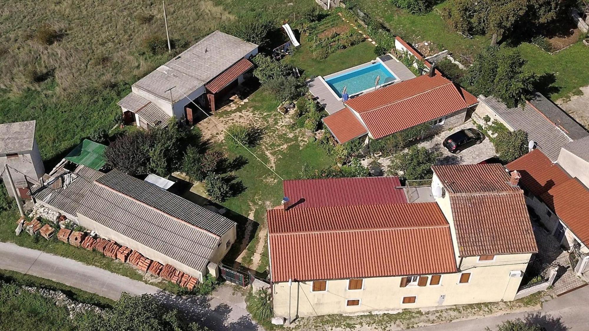 Apartments Faris Канфанар Экстерьер фото